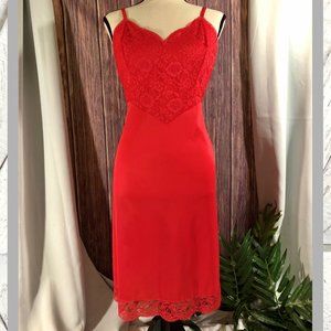 Vintage Vanity Fair Lace Slip-color is not true red